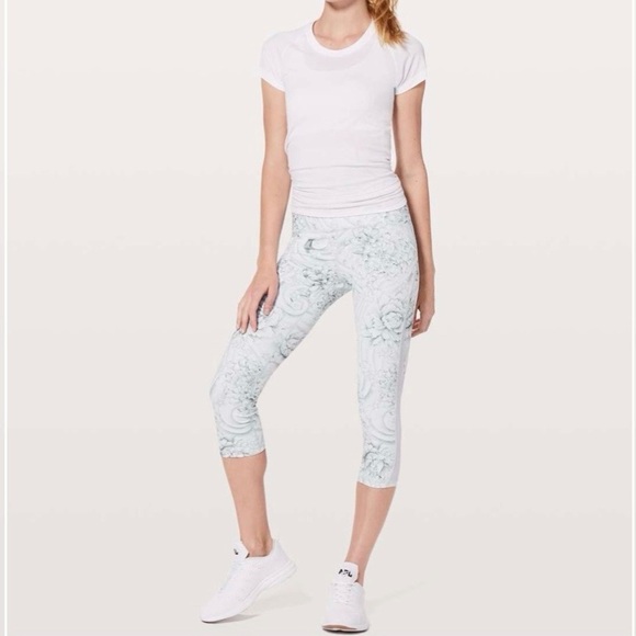 lululemon athletica Pants - Lululemon Train Times Crop *21"